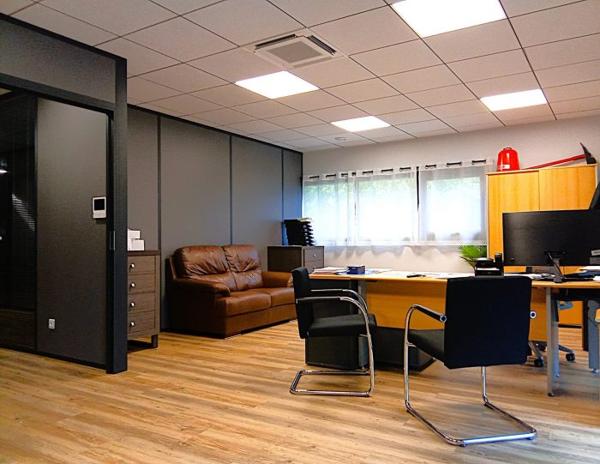 Bureau Villenave-d'Ornon 341 m²