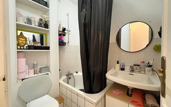 Appartement à vendre    1 pièce • 28 m2 Évreux