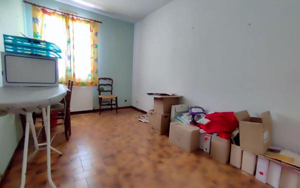 Maison à vendre    6 pièces •  Alès