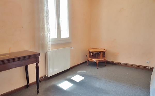 Maison à vendre    6 pièces •  Alès