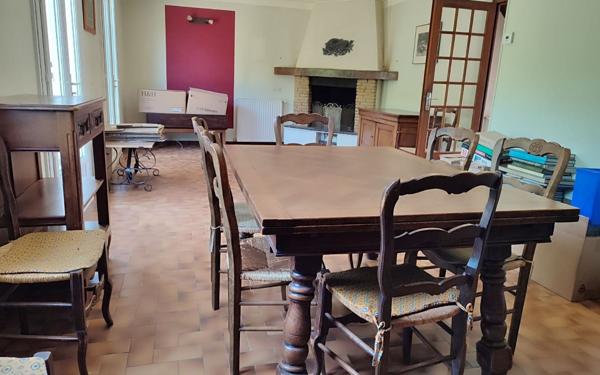 Maison à vendre    6 pièces •  Alès