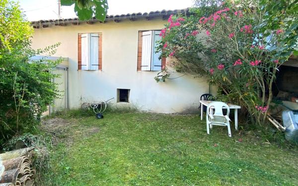 Maison à vendre    3 pièces • 104 m2 L'Isle-Jourdain