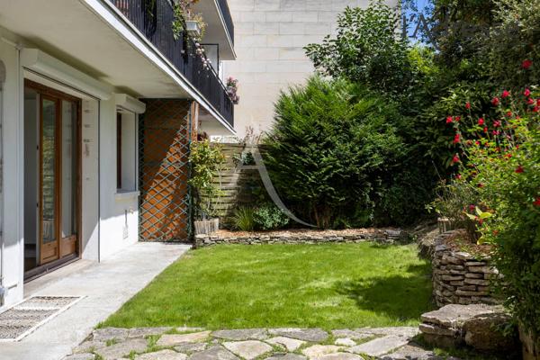 EXCLUSIVITE ! Suresnes Mont Valérien (terrasse du Fécheray) - 4 pièces 87m² (surface totale de 145m²) avec beau jardin de 58m² et - Entièrement rénové - Parking en sus