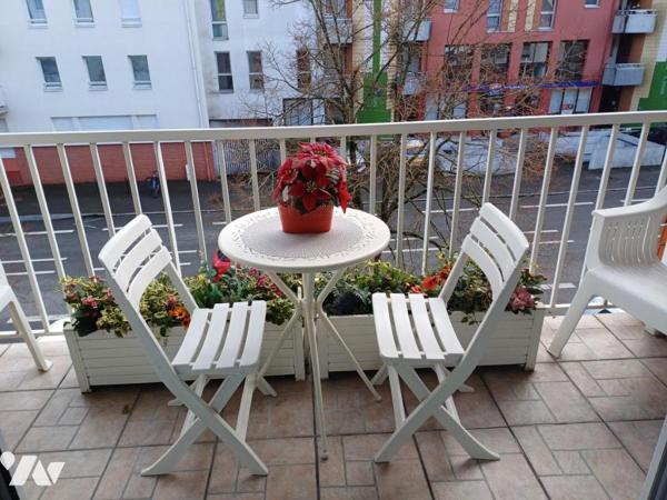 À VENDRE à REZÉ (44400) – Appartement T4 avec garage double et cave 