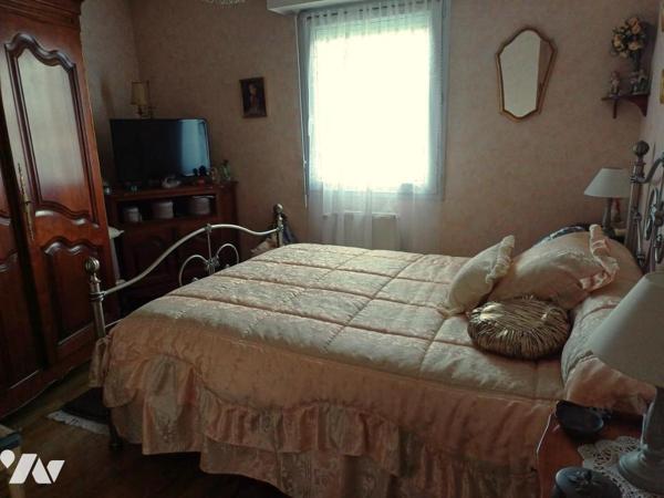 À VENDRE à REZÉ (44400) – Appartement T4 avec garage double et cave 