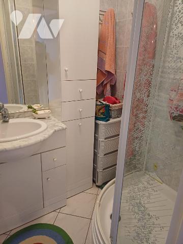 À VENDRE à REZÉ (44400) – Appartement T4 avec garage double et cave 