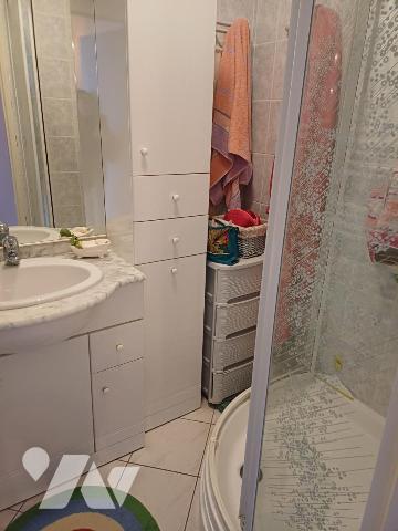 À VENDRE à REZÉ (44400) – Appartement T4 avec garage double et cave 