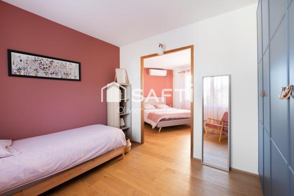 Maison familiale de 241 m² rénovée avec piscine sans travaux