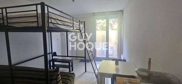 Appartement à louer de 1 pièce de 18.78 m² - TERASSE - PARKING