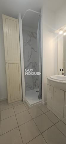 Appartement à louer de 1 pièce de 18.78 m² - TERASSE - PARKING