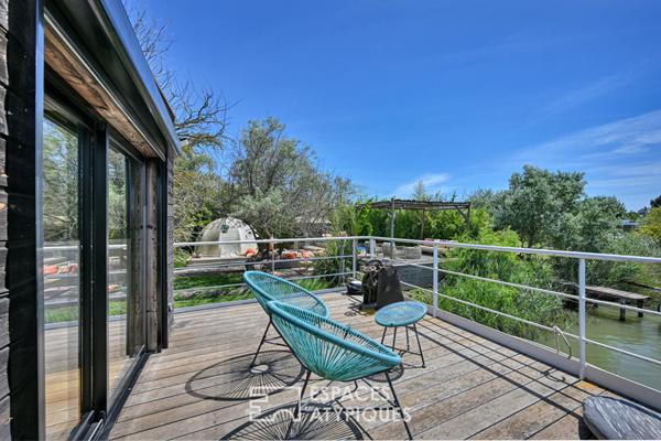 Maison flottante d’exception esprit loft en petite Camargue