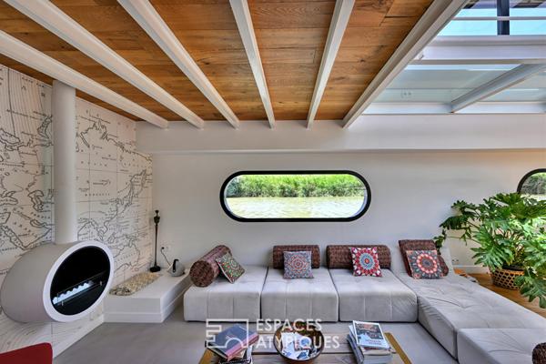 Maison flottante d’exception esprit loft en petite Camargue