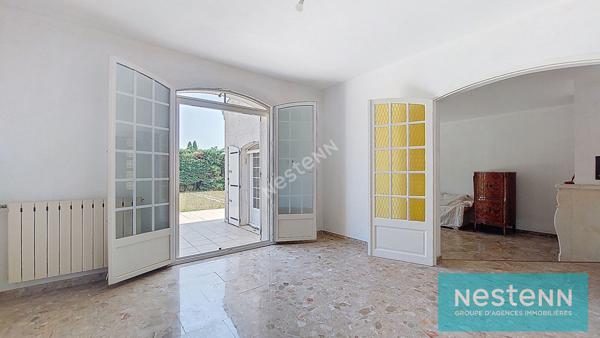 Maison Istres 7 pièce(s) 168 m2, 5 chambres dont 3 au rdc, jardin et double garage