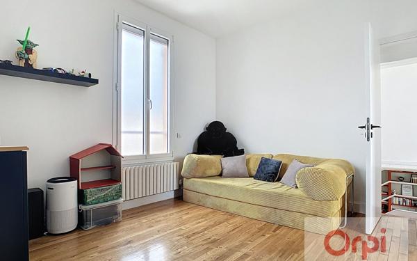 Maison à vendre    7 pièces • 187,43 m2 Issy-les-Moulineaux