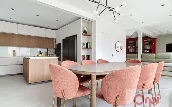 Maison à vendre    7 pièces • 187,43 m2 Issy-les-Moulineaux