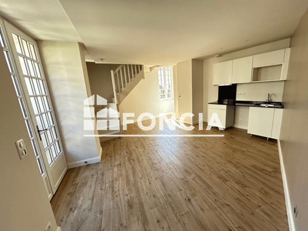 Location Appartement 3 pièces 49.98 m² - MAISON DE BERRY - 23 RUE DES JACOBINS - APT N°5 Saintes 17100