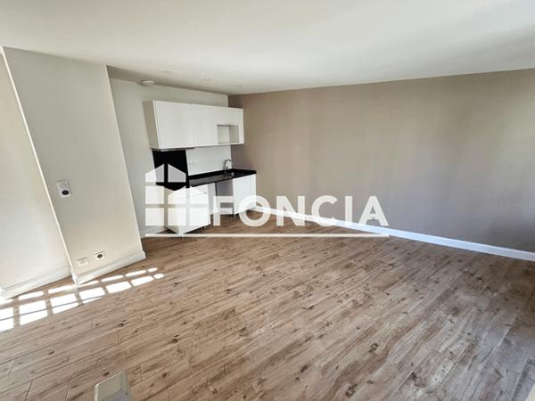 Location Appartement 3 pièces 49.98 m² - MAISON DE BERRY - 23 RUE DES JACOBINS - APT N°5 Saintes 17100