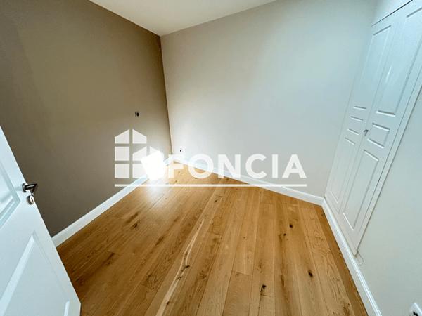 Location Appartement 3 pièces 49.98 m² - MAISON DE BERRY - 23 RUE DES JACOBINS - APT N°5 Saintes 17100