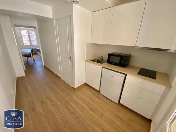 Appartement à louer 1 pièce 22m² Toulon (83000)