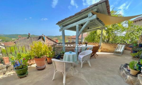 MAGNIFIQUE MAISON AVEC TERRASSE PANORAMIQUE, JARDIN CLOS ET GRAND GARAGE Cordes sur ciel