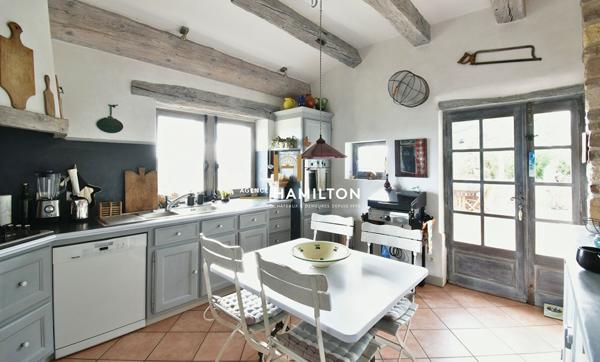 MAGNIFIQUE MAISON AVEC TERRASSE PANORAMIQUE, JARDIN CLOS ET GRAND GARAGE Cordes sur ciel