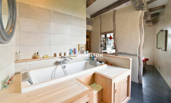 MAGNIFIQUE MAISON AVEC TERRASSE PANORAMIQUE, JARDIN CLOS ET GRAND GARAGE Cordes sur ciel