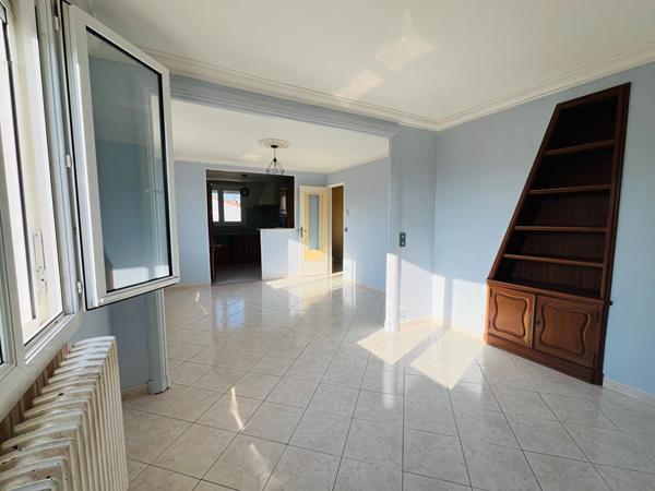 MAISON CENTRE-VILLE - Beau potentiel