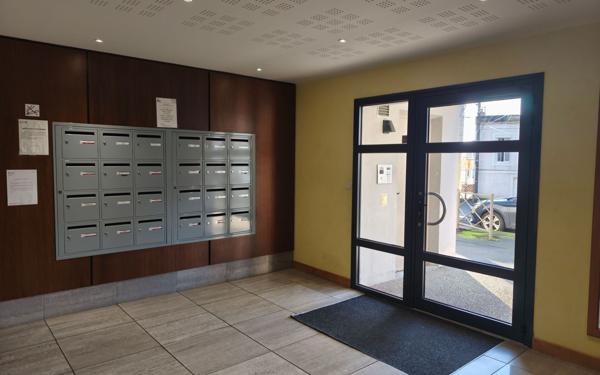 Appartement à vendre    3 pièces • 59 m2 Niort