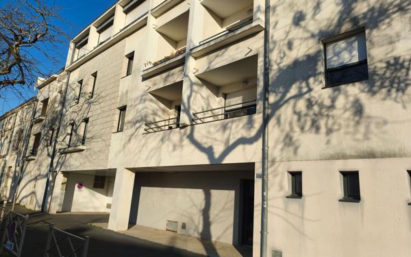 Appartement à vendre    3 pièces • 59 m2 Niort
