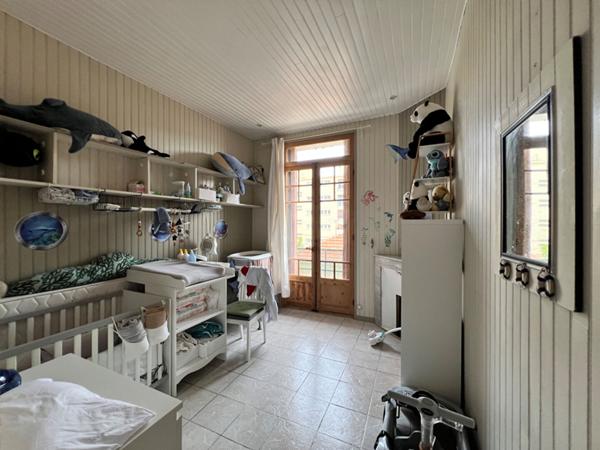 Toulon Ouest Appartement de 3 pièces de 53.63 m² avec 2 balcons et Cave