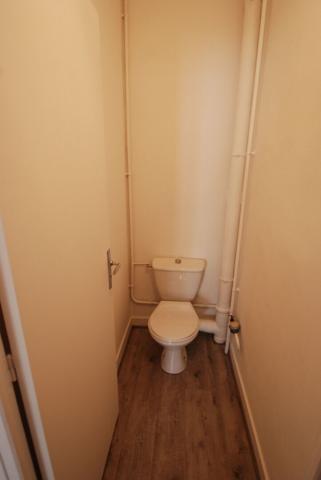 Grand T1 rénové de 43,07 m² situé 4, rue du Lavoir à LIMOGES (ref 42)
