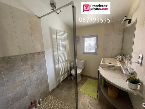 Maison  4 pièce(s) 64.51 m2     2 CHAMBRES    1 PIECE A VIVRE 1 GARAGE 41 M2