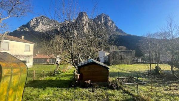 VENTE : terrain constructible de 514 m² à PUILAURENS
