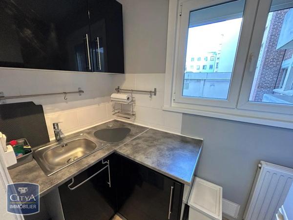 Appartement à louer 1 pièce 32.65m² Lille (59000)