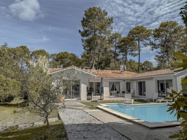 Maison traditionnelle avec spa, hammam et piscine