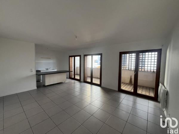 Location appartement 3 pièces 70 m² Mérignac
