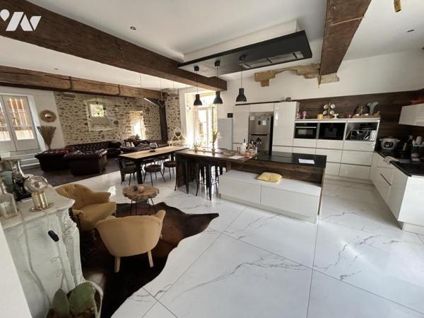 Propriété Avec Piscine