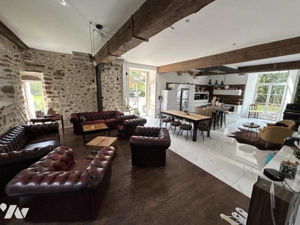 Propriété Avec Piscine