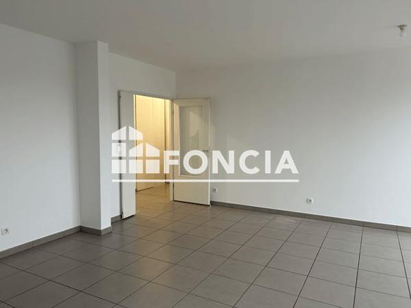 Location Appartement 4 pièces 113.55 m² - 3 RUE DE CRACOVIE Orleans La Source 45100