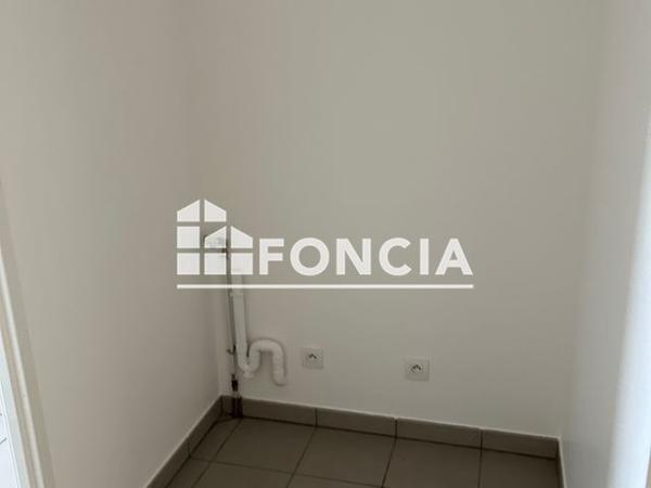 Location Appartement 4 pièces 113.55 m² - 3 RUE DE CRACOVIE Orleans La Source 45100