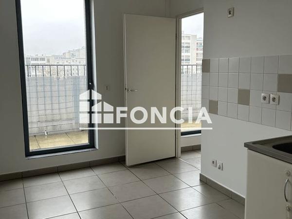 Location Appartement 4 pièces 113.55 m² - 3 RUE DE CRACOVIE Orleans La Source 45100
