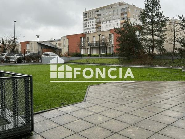 Location Appartement 4 pièces 113.55 m² - 3 RUE DE CRACOVIE Orleans La Source 45100