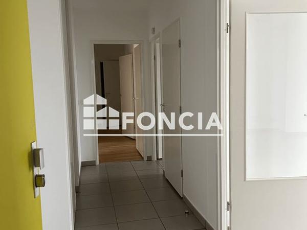 Location Appartement 4 pièces 113.55 m² - 3 RUE DE CRACOVIE Orleans La Source 45100