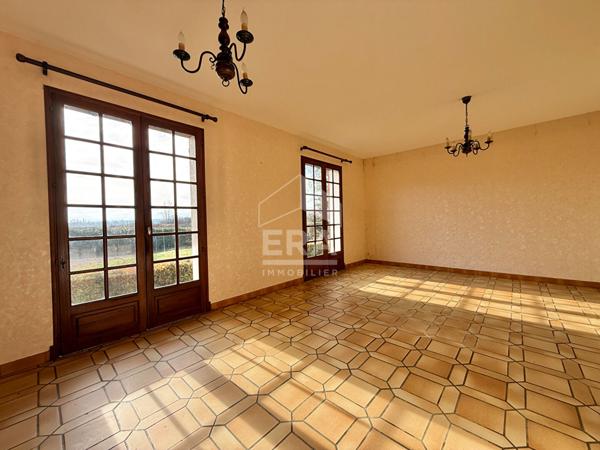 Maison T4 avec vue Pyrénées à vendre dans le Gers ? 3 chambres, grand terrain, proche Marciac