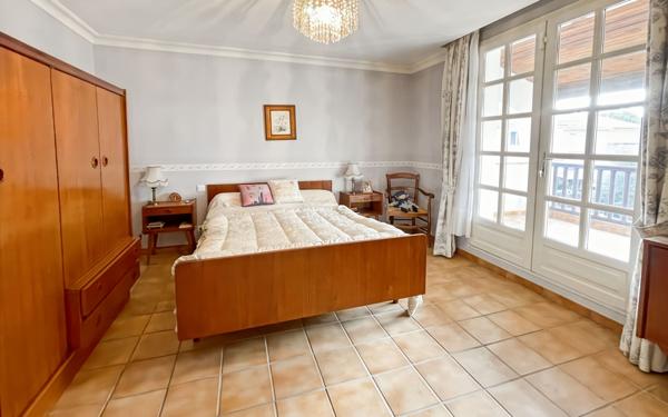 Maison à vendre    7 pièces •  Valras-Plage