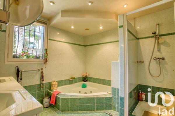 Maison à vendre 5 pièces 164 m² Mougins