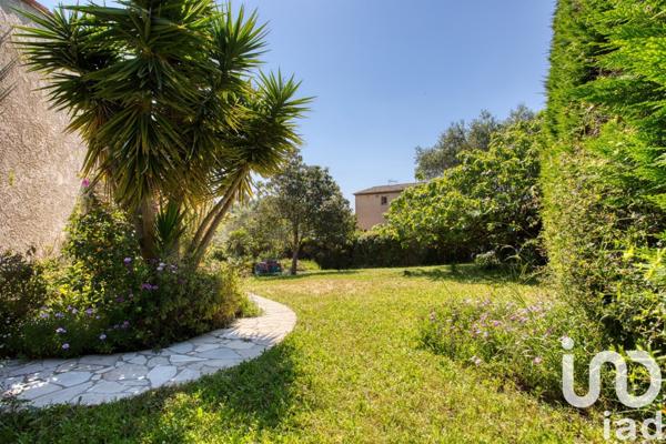 Maison à vendre 5 pièces 164 m² Mougins