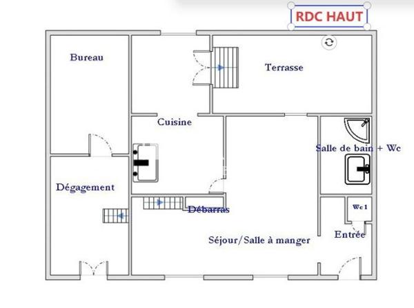 Maison familiale rénovée avec goût –  jardin, terrasse  et parkings couverts