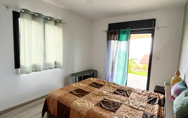 Maison à vendre    3 pièces • 90 m2 Saint-Leu