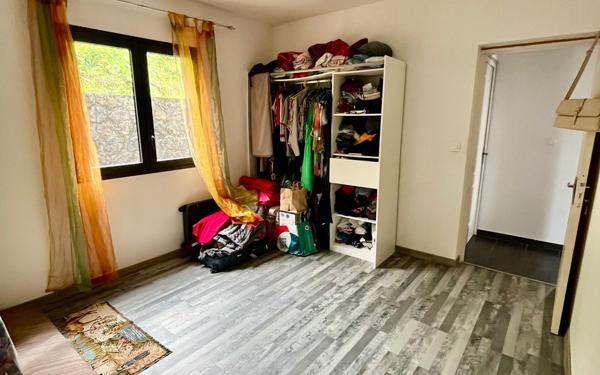 Maison à vendre    3 pièces • 90 m2 Saint-Leu